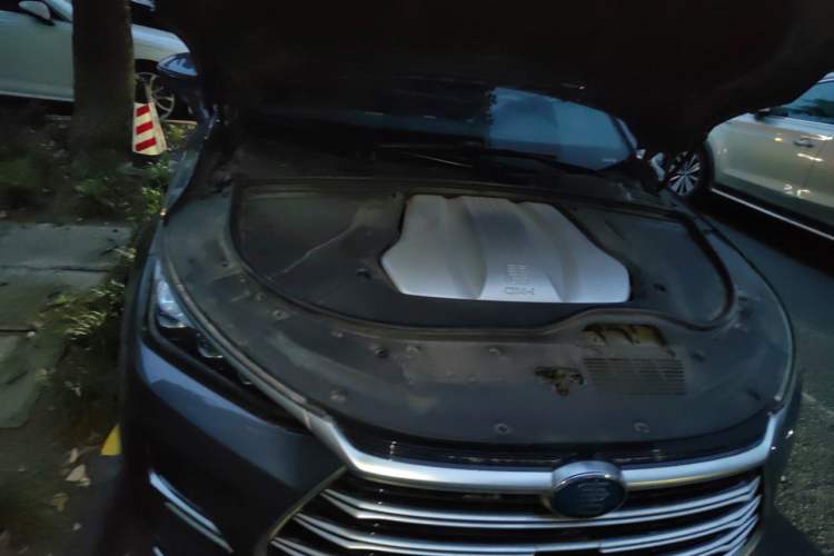 Used BYD Tang New Energy 2021 DM-i 112KM Prestige Model Engine Bay Right