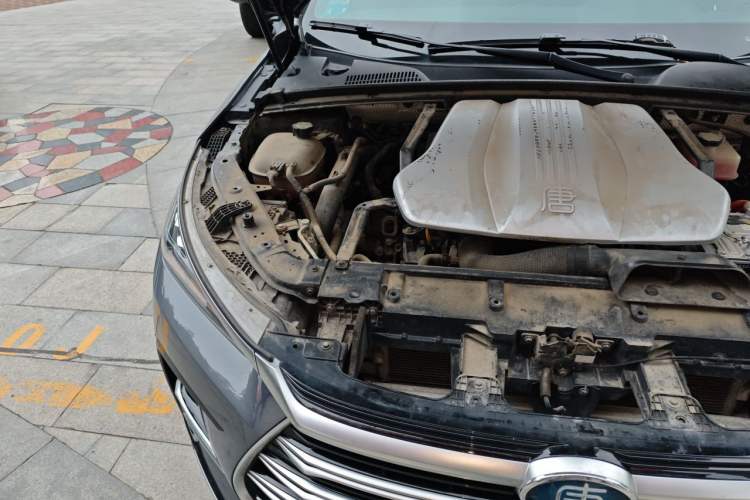 Used BYD Tang New Energy 2021 DM 2.0T Four-Wheel Drive High-Performance Flagship Model Engine Bay Right