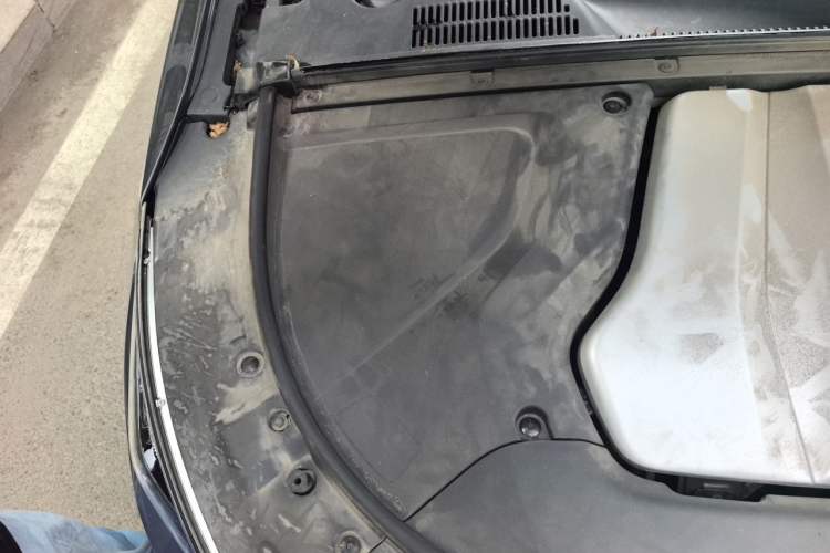 Used BYD Tang New Energy 2021 DM-i 112KM Prestige Model Engine Bay Right