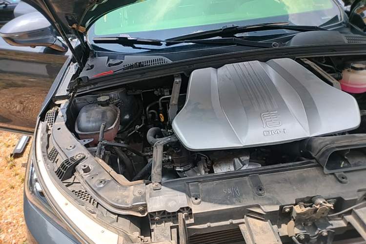 Used BYD Tang New Energy 2021 DM-i 112KM Prestige Model Engine Bay Right
