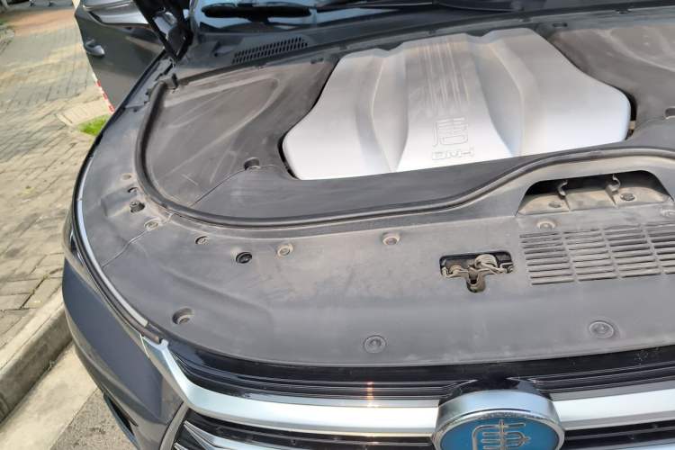 Used BYD Tang New Energy 2021 DM-i 112KM Prestige Model Engine Bay Right
