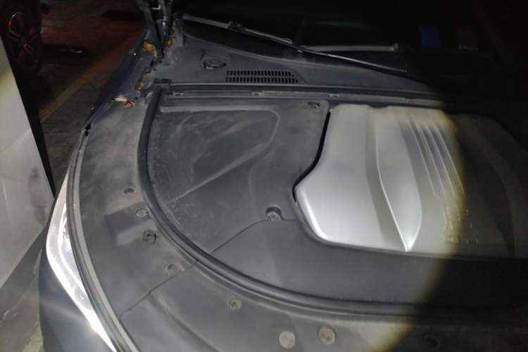 Used BYD Tang New Energy 2021 DM-i 112KM Prestige Model Engine Bay Right