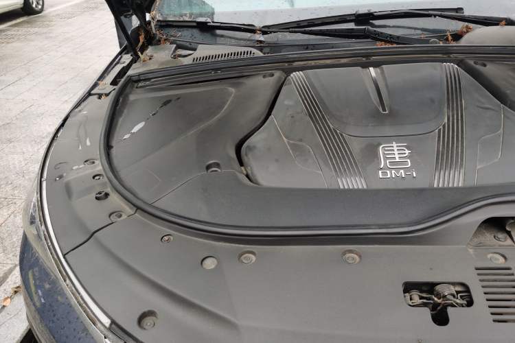 Used BYD Tang New Energy 2021 DM-i 112KM Prestige Model Engine Bay Right