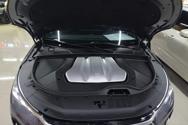 Used BYD Tang New Energy 2021 DM-i 112KM Prestige Model Engine Bay
