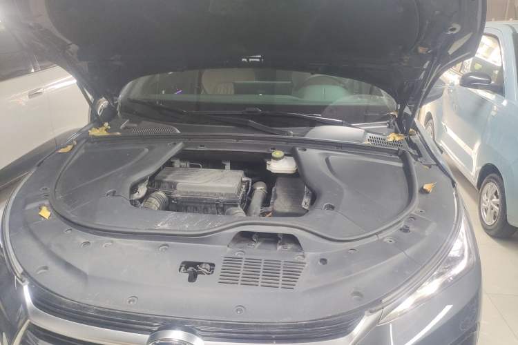 Used BYD Tang New Energy 2021 DM-i 112KM Prestige Model Engine Bay