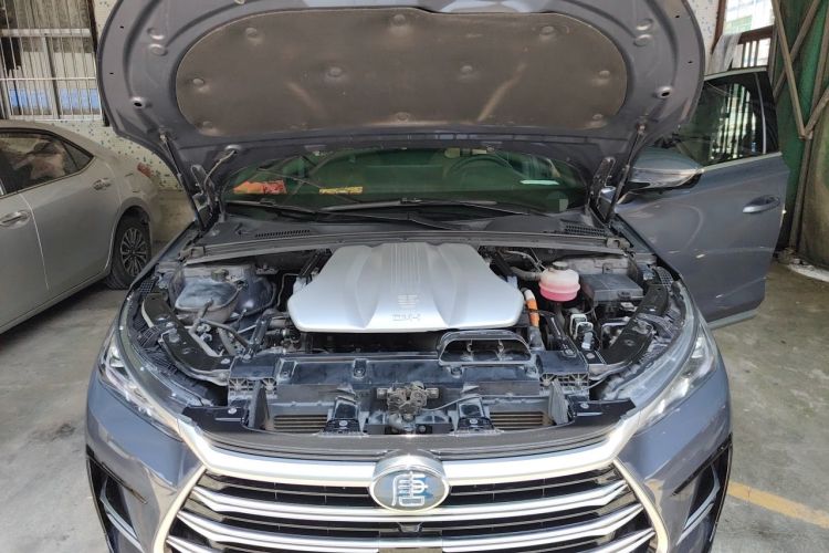 Used BYD Tang New Energy 2021 DM-i 112KM Prestige Model Engine Bay
