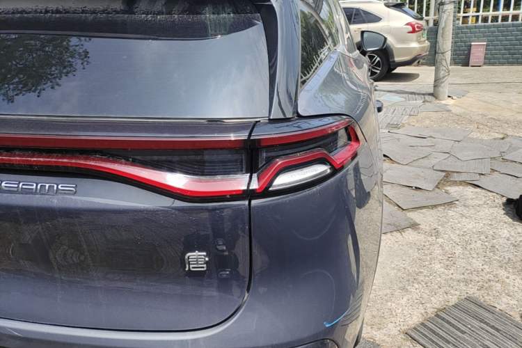 Used BYD Tang New Energy 2021 DM 2.0T Four-Wheel Drive Performance Edition Prestige Model Exterior 1