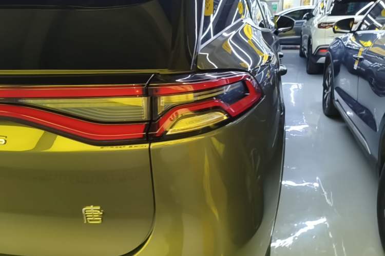 Used BYD Tang New Energy 2021 DM-i 112KM Prestige Model Exterior 3