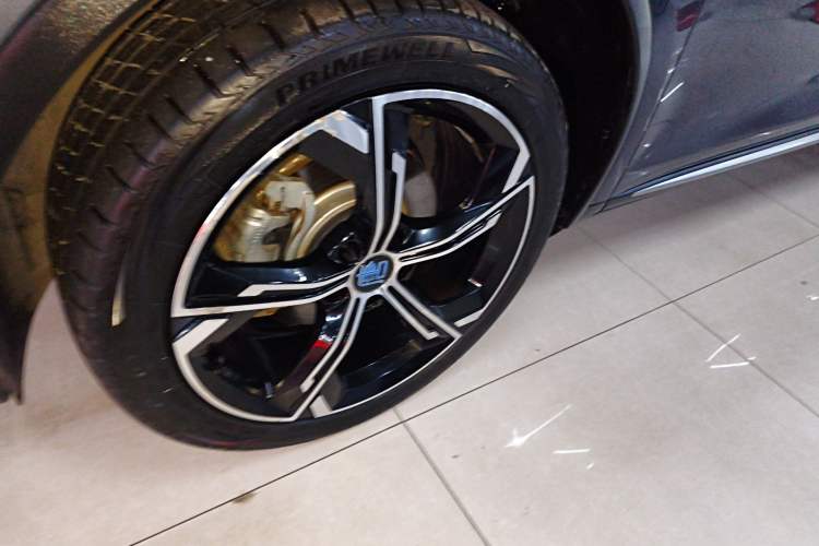 Used BYD Tang New Energy 2021 DM-i 112KM Prestige Model Exterior 4