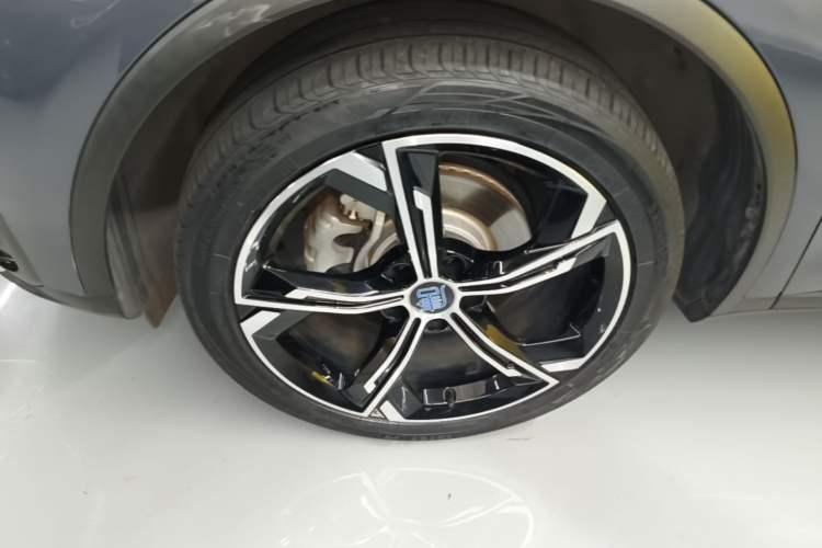 Used BYD Tang New Energy 2021 DM-i 112KM Prestige Model Exterior 4