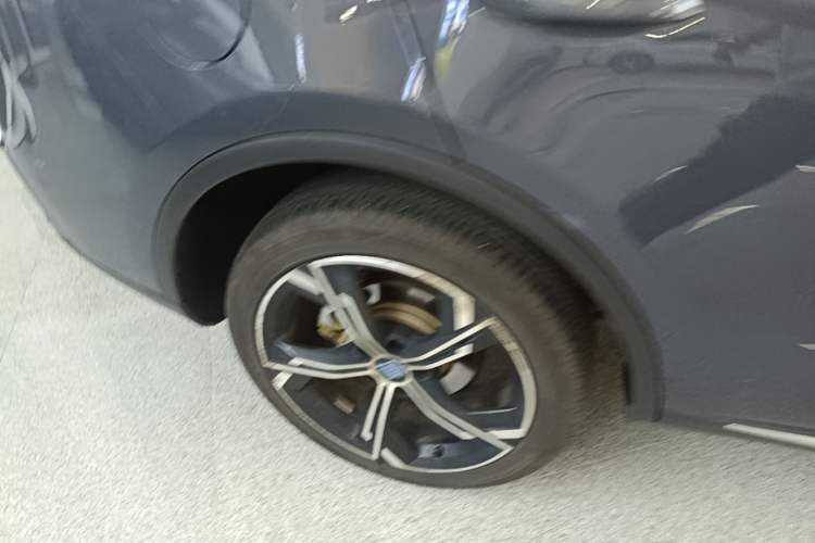 Used BYD Tang New Energy 2021 DM-i 112KM Prestige Model Exterior 5