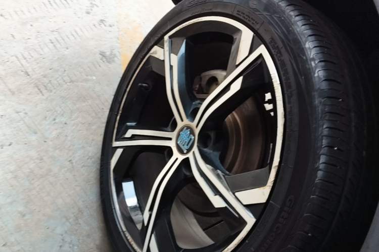 Used BYD Tang New Energy 2021 DM-i 112KM Prestige Model Exterior 5