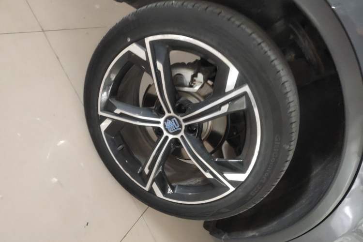 Used BYD Tang New Energy 2021 DM-i 112KM Prestige Model Exterior 5