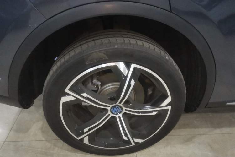 Used BYD Tang New Energy 2021 DM 2.0T Four-Wheel Drive Performance Edition Prestige Model Exterior 8