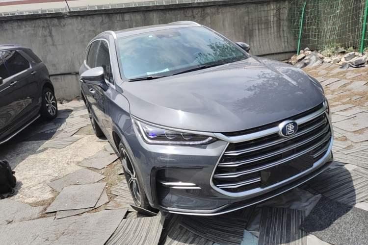 Used BYD Tang New Energy 2021 DM 2.0T Four-Wheel Drive Performance Edition Prestige Model Front Right 45 Deg