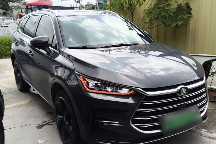 Used BYD Tang New Energy 2021 DM-i 112KM Prestige Model Front Right 45 Deg
