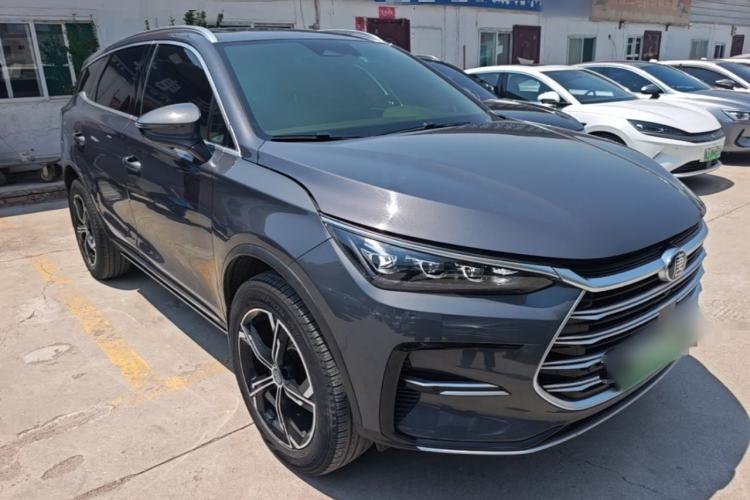 Used BYD Tang New Energy 2021 DM-i 112KM Prestige Model Front Right 45 Deg
