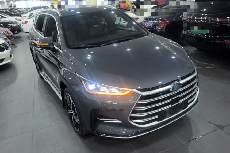 Used BYD Tang New Energy 2021 DM-i 112KM Prestige Model Front Right 45 Deg