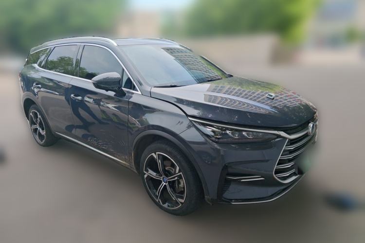 Used BYD Tang New Energy 2021 DM-i 112KM Prestige Model Front Right 45 Deg