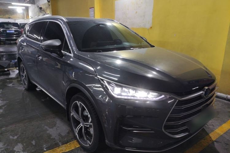 Used BYD Tang New Energy 2021 DM-i 112KM Prestige Model Front Right 45 Deg
