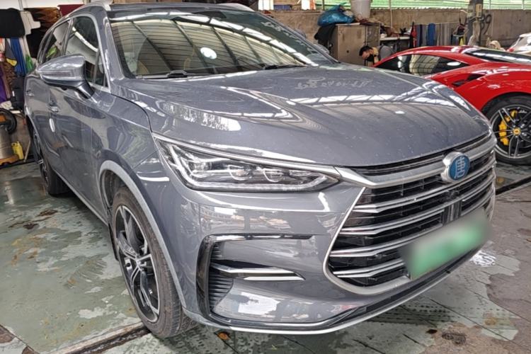 Used BYD Tang New Energy 2021 DM-i 112KM Prestige Model Front Right 45 Deg