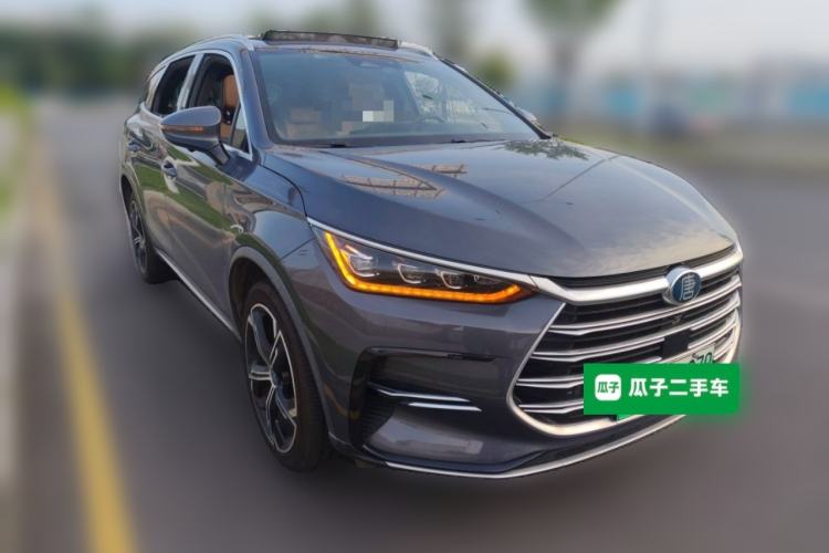 Used BYD Tang New Energy 2021 DM-i 112KM Prestige Model Front Right 45 Deg