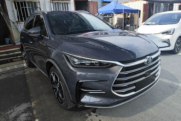 Used BYD Tang New Energy 2021 DM-i 112KM Prestige Model Front Right 45 Deg