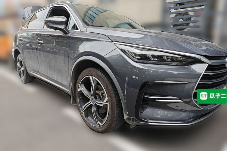 Used BYD Tang New Energy 2021 DM-i 112KM Prestige Model Front Right 45 Deg