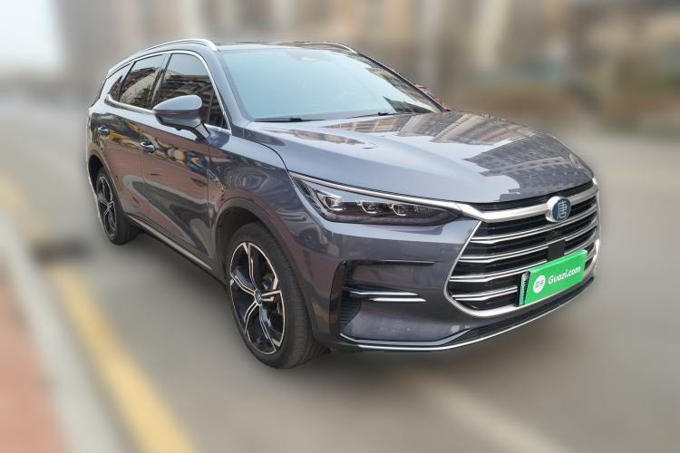 Used BYD Tang New Energy 2021 DM-i 112KM Prestige Model Front Right 45 Deg