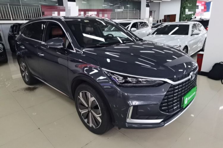 Used BYD Tang New Energy 2021 EV Long-Range Luxury Model Front Right 45 Deg