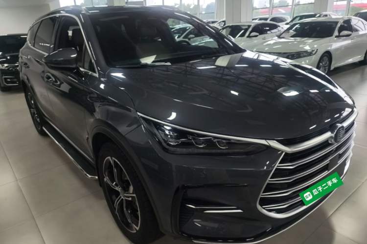 Used BYD Tang New Energy 2021 DM-i 112KM Prestige Model Front Right 45 Deg