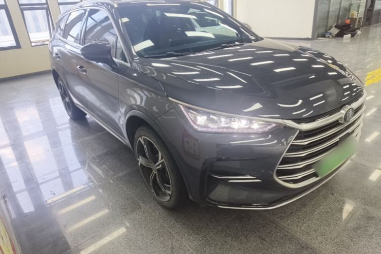 Used BYD Tang New Energy 2021 DM-i 112KM Prestige Model Front Right 45 Deg