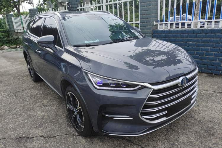 Used BYD Tang New Energy 2021 DM 2.0T Four-Wheel Drive Performance Edition Prestige Model Front Right 45 Deg