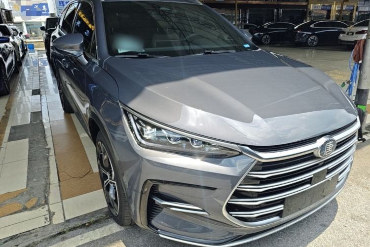 Used BYD Tang New Energy 2021 DM-i 112KM Prestige Model Front Right 45 Deg