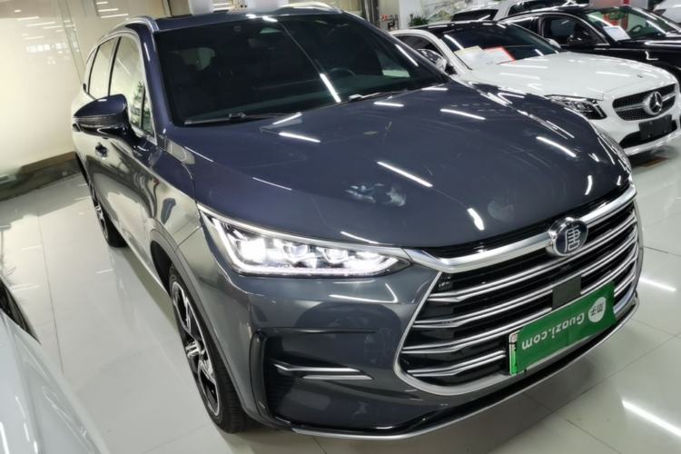 Used BYD Tang New Energy 2021 DM-i 112KM Prestige Model Front Right 45 Deg