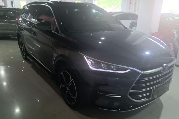Used BYD Tang New Energy 2021 DM-i 112KM Prestige Model Front Right 45 Deg