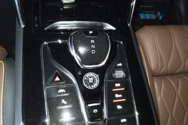 Used BYD Tang New Energy 2021 DM 2.0T Four-Wheel Drive High-Performance Flagship Model Gear Lever