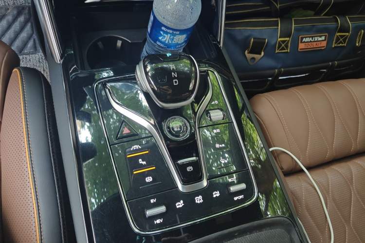 Used BYD Tang New Energy 2021 DM 2.0T Four-Wheel Drive High-Performance Flagship Model Gear Lever