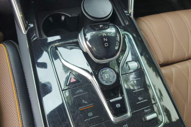 Used BYD Tang New Energy 2021 DM-i 112KM Prestige Model Gear Lever