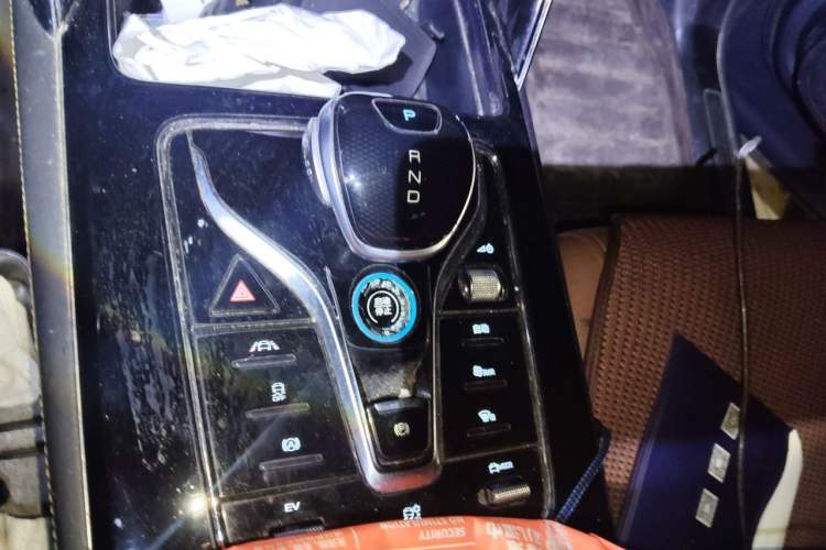 Used BYD Tang New Energy 2021 DM-i 112KM Prestige Model Gear Lever