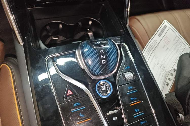 Used BYD Tang New Energy 2021 DM-i 112KM Prestige Model Gear Lever