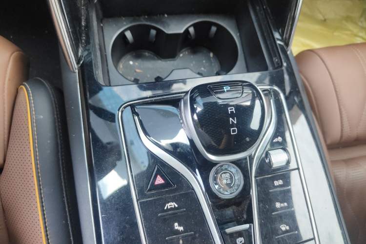 Used BYD Tang New Energy 2021 DM 2.0T Four-Wheel Drive High-Performance Flagship Model Gear Lever