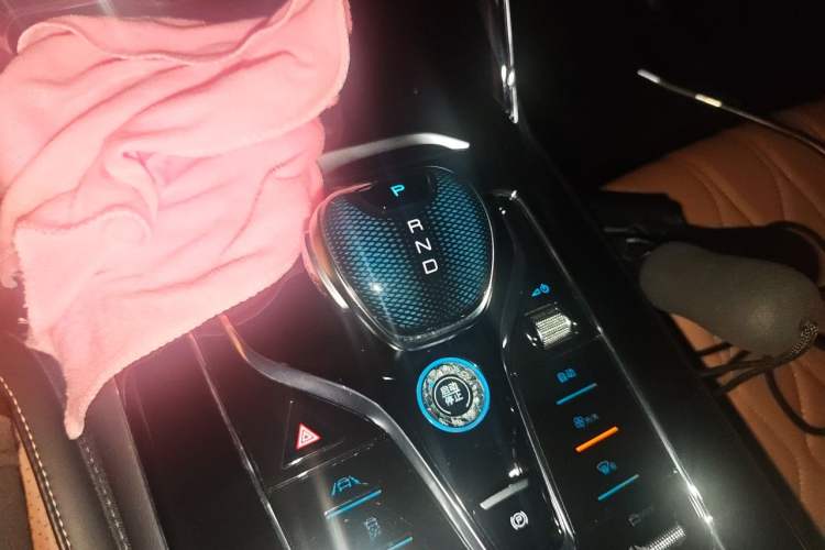 Used BYD Tang New Energy 2021 DM-i 112KM Prestige Model Gear Lever