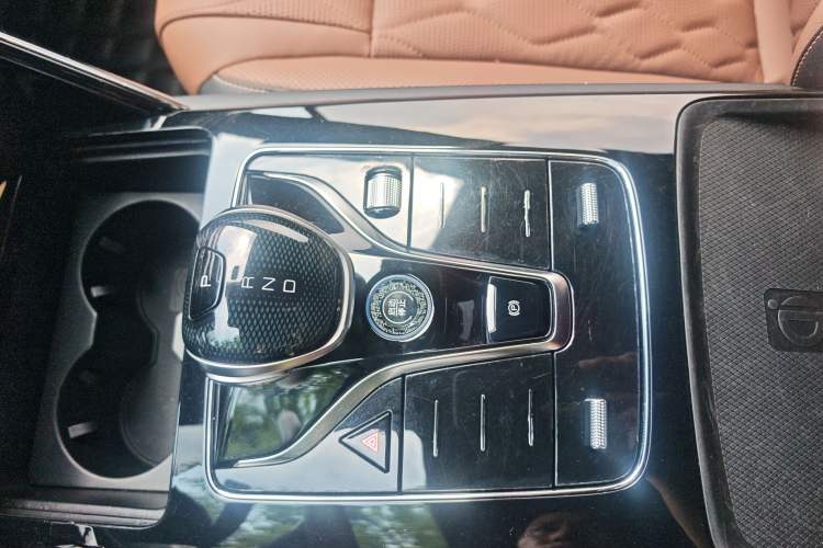 Used BYD Tang New Energy 2021 DM-i 112KM Prestige Model Gear Lever