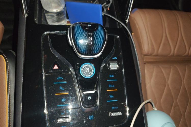 Used BYD Tang New Energy 2021 DM-i 112KM Prestige Model Gear Lever