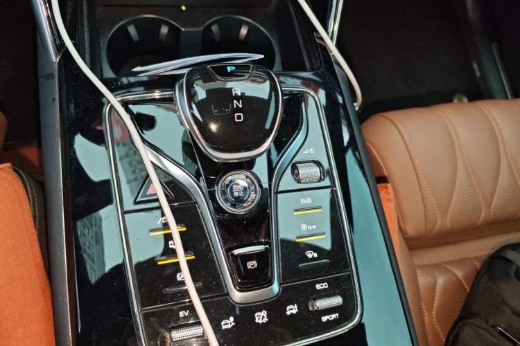 Used BYD Tang New Energy 2021 DM 2.0T Four-Wheel Drive High-Performance Flagship Model Gear Lever