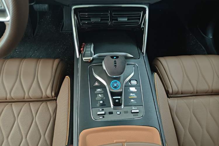 Used BYD Tang New Energy 2021 DM-i 112KM Prestige Model Gear Lever