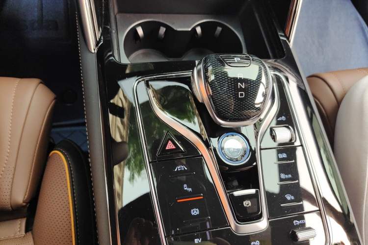 Used BYD Tang New Energy 2021 DM-i 112KM Prestige Model Gear Lever