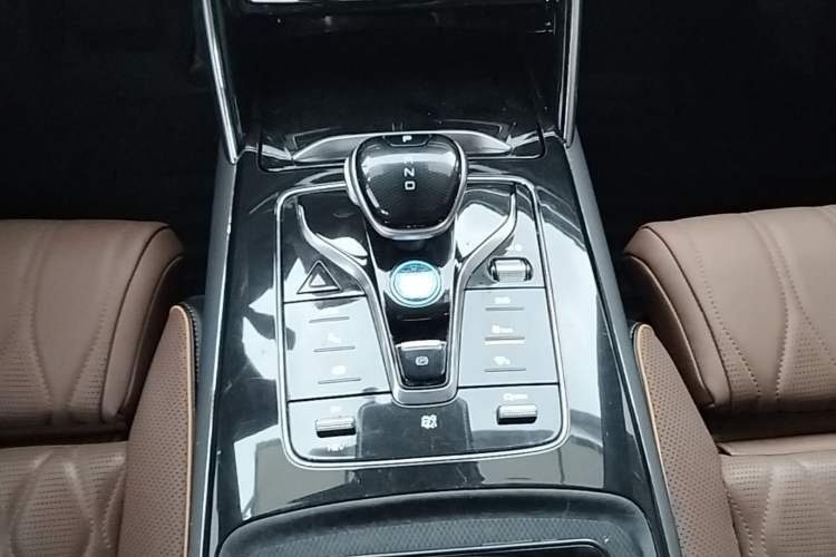 Used BYD Tang New Energy 2021 DM-i 112KM Prestige Model Gear Lever
