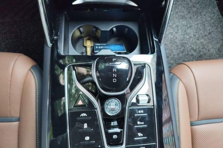 Used BYD Tang New Energy 2021 DM 2.0T Four-Wheel Drive High-Performance Luxury Model Gear Lever
